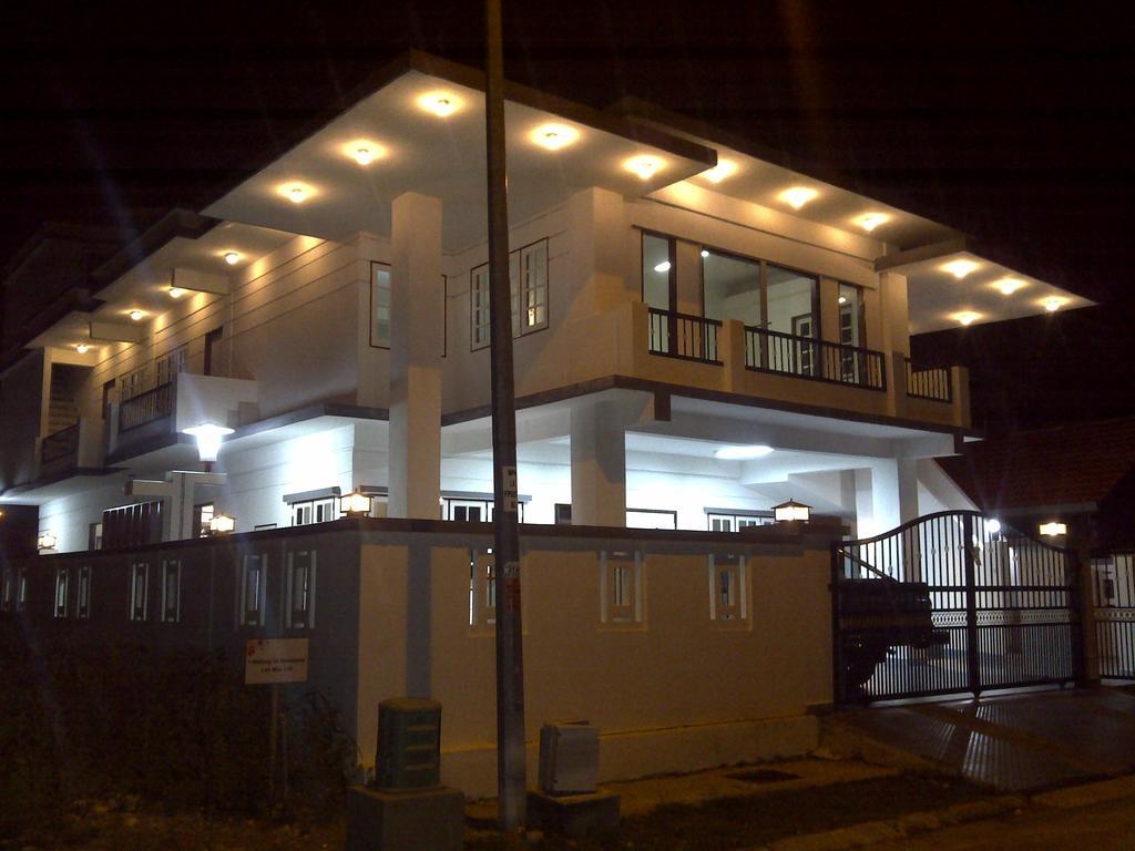 雪邦吉隆坡国际机场klia Klia2号f1转机配套住宿加早餐旅馆 汝来 外观 照片
